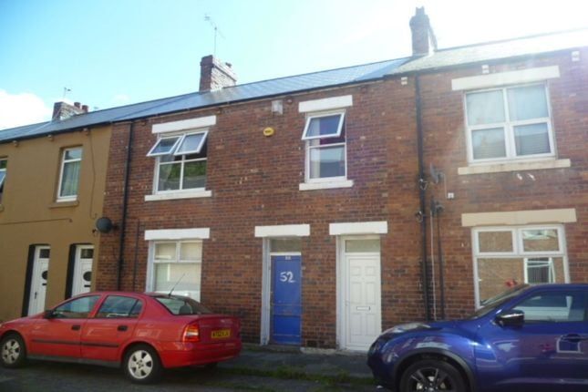 3 bed property, in Russell Street, £72,000