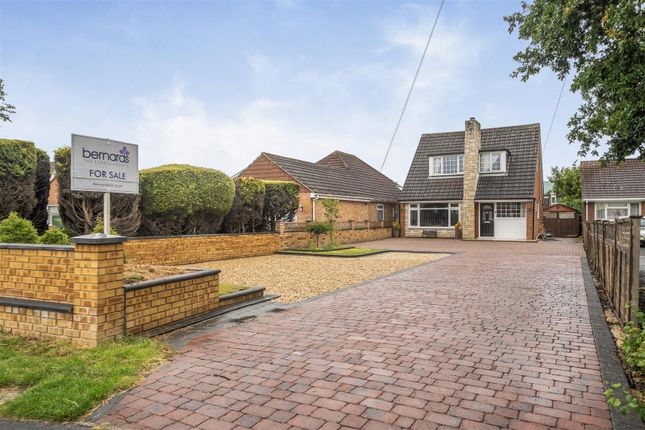 2 bed property, in Wych Lane, £380,000