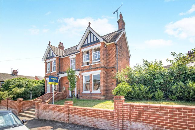 5 bed property, in Tolworth Road, £550,000