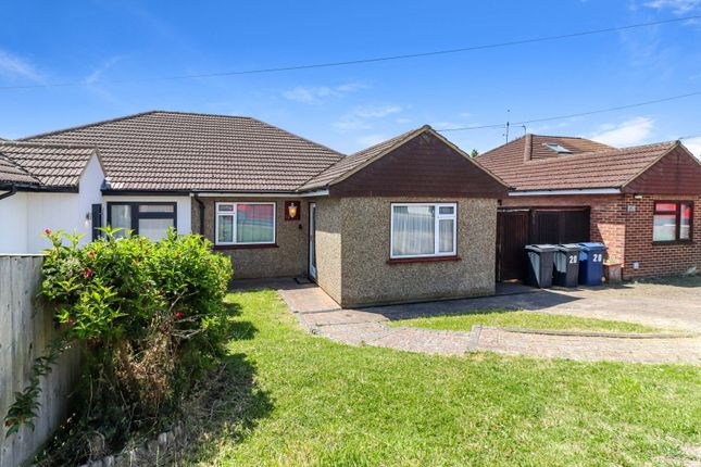 3 bed property, in Kesters Road, £415,000