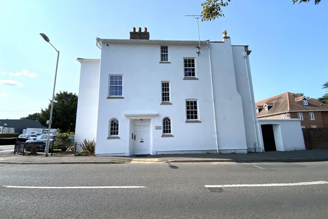 1 bed property, in Upton Court Road, £209,950