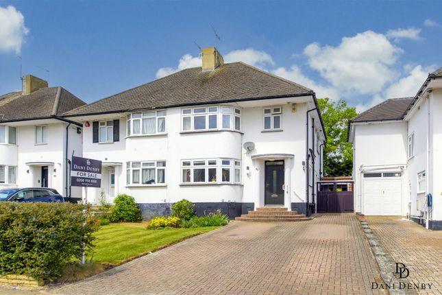 4 bed property, in St. Margarets Road, £750,000