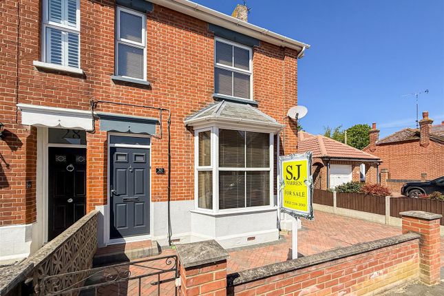 3 bed property, in Mildmay Road, £450,000