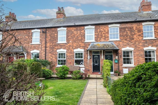 3 bed property, in Station Terrace, £300,000