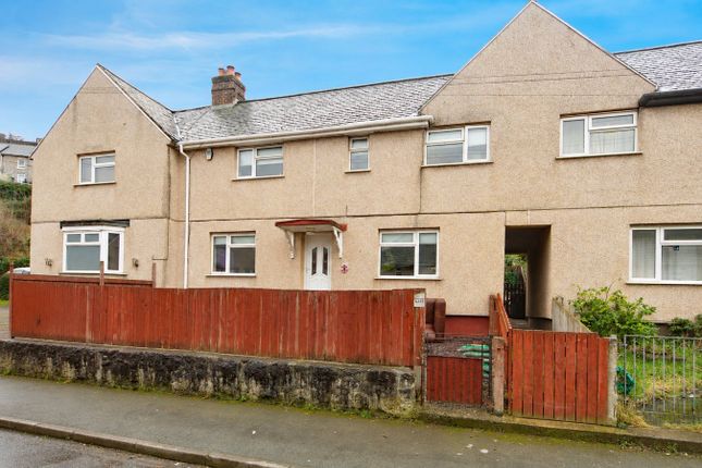 3 bed property, in Uwch Y Don Avenue, £144,000