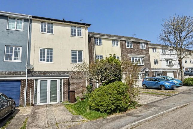 3 bed property, in Pengarth Rise, £370,000