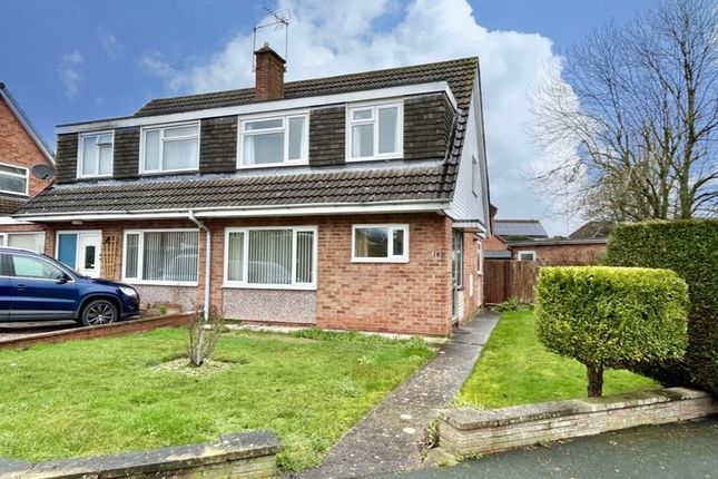 3 bed property, in Masons Place, £262,500