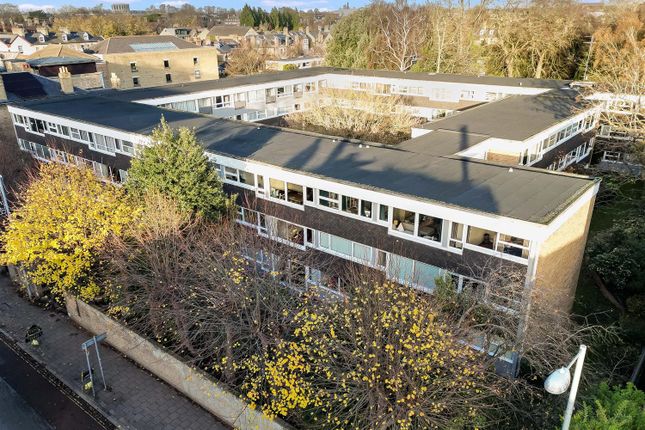 2 bed property, in Highsett, £500,000