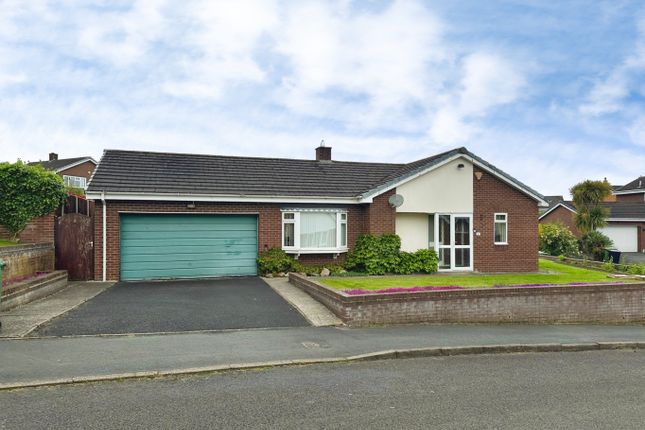 3 bed property, in College Lane, £370,000