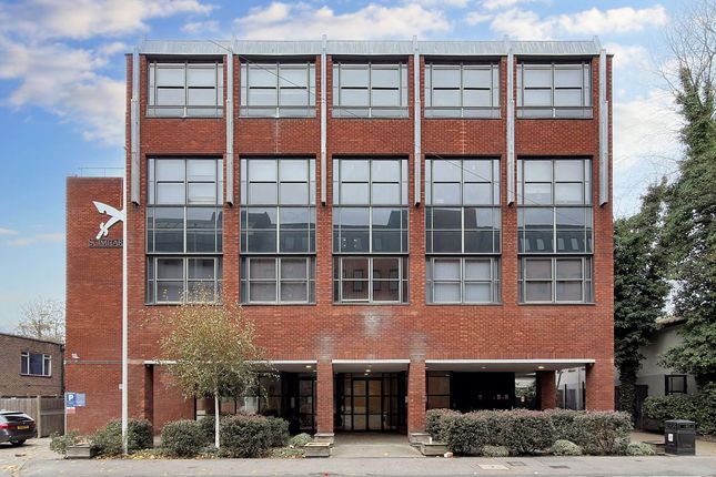 1 bed property, in Flat 18 Scimitar House, £130,000