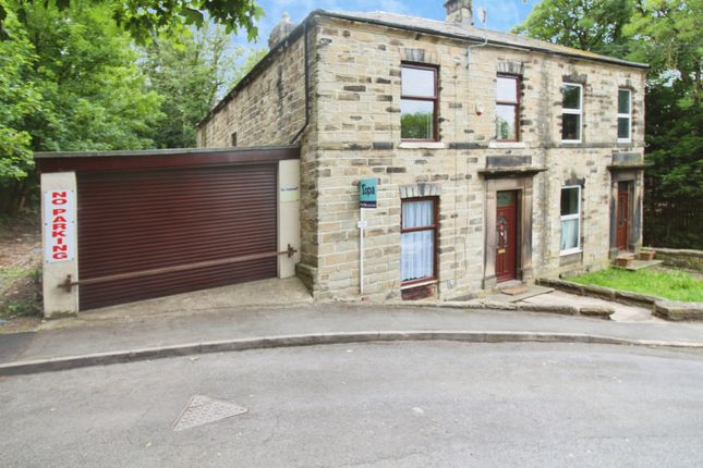 4 bed property, in Woodville Road, £375,000