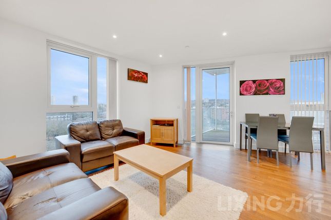2 bed property, in Victory Parade, £435,000