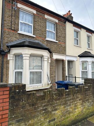 2 bed property, in Shrubbery Road, £535,000