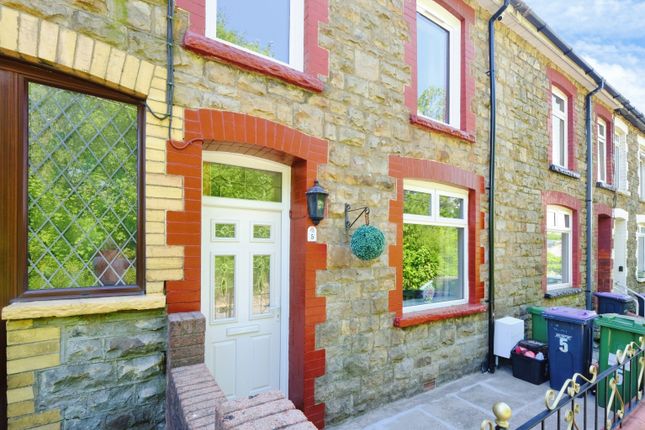 3 bed property, in Llanover Road, £200,000