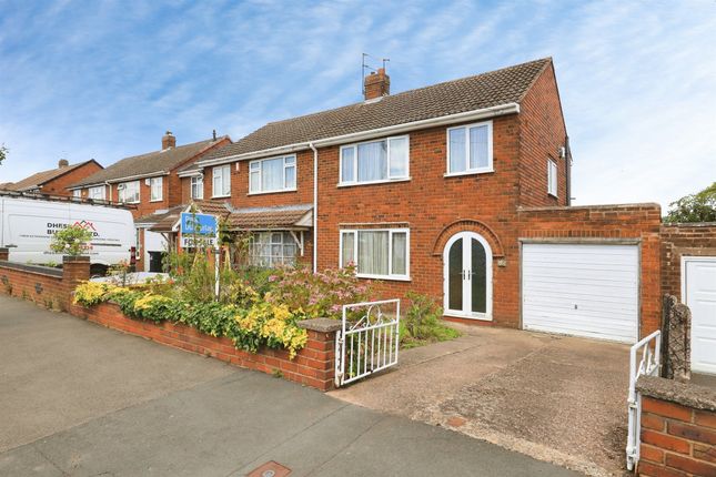 3 bed property, in Paul Street, £150,000