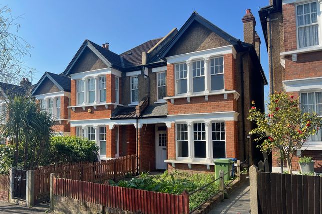 4 bed property, in Ruskin Walk, £1,250,000