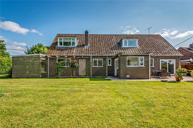 4 bed property, in Freshfields Lane, £800,000