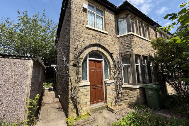 3 bed property, in Savile Park Road, £190,000