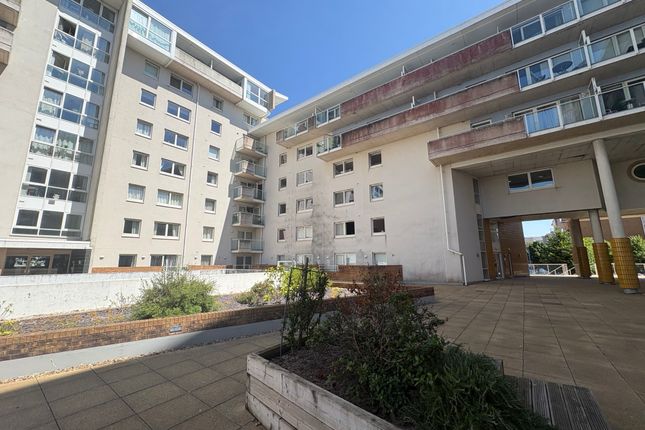 1 bed property, in 26 Hansen Court, £89,000
