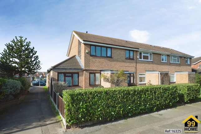 3 bed property, in Wittering Walk, £500,000