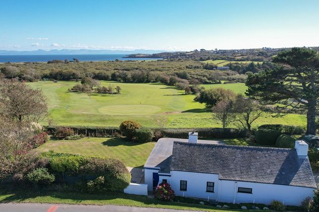 4 bed property, in Abersoch, £575,000