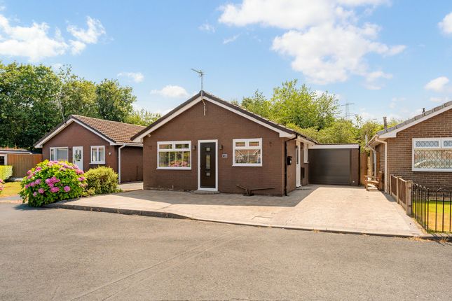 3 bed property, in Wren Close, £240,000
