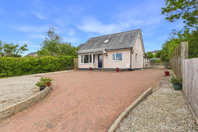 4 bed property, in Crediton Road, £375,000