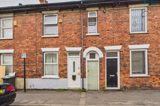 4 bed property, in St. Rumbold Street, £165,000
