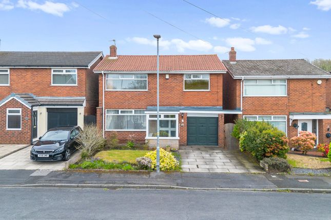 4 bed property, in Tragan Drive, £360,000