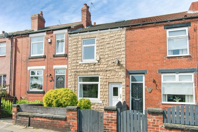 3 bed property, in Ashton Road, £150,000