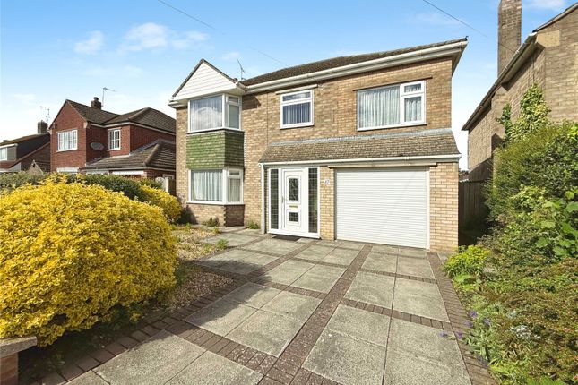 4 bed property, in Buttery Close, £325,000