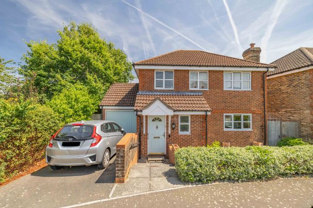 3 bed property, in Mount View, £425,000