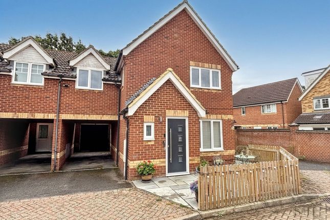 3 bed property, in Emperor Way, £375,000