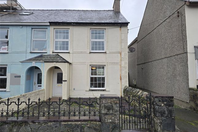 2 bed property, in Station Road, £179,950