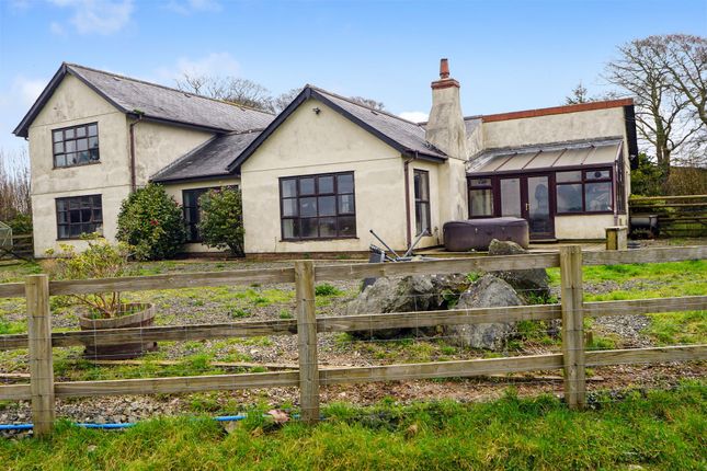 4 bed property, in Trewidland, £995,000