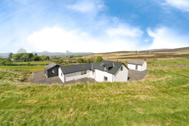 5 bed property, in Rhosgadfan, £570,000