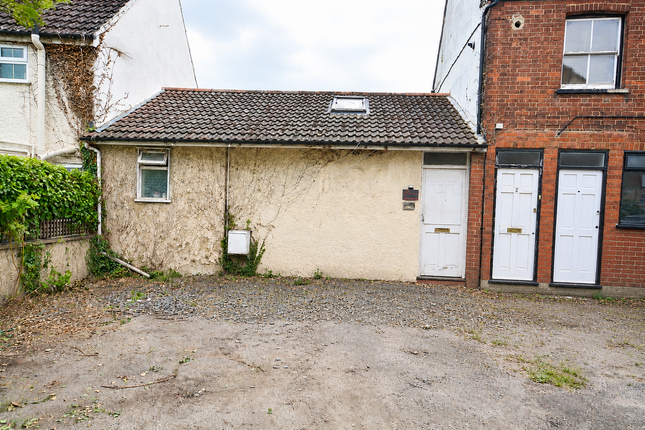 Land, in Sun Street, £90,000