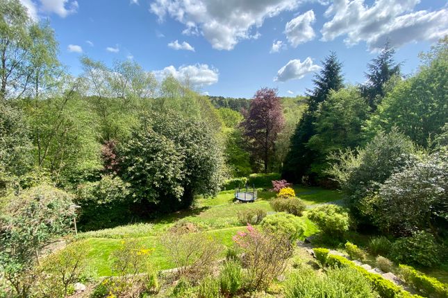 6 bed property, in Polecat Hill/Lion Lane, £1,185,000