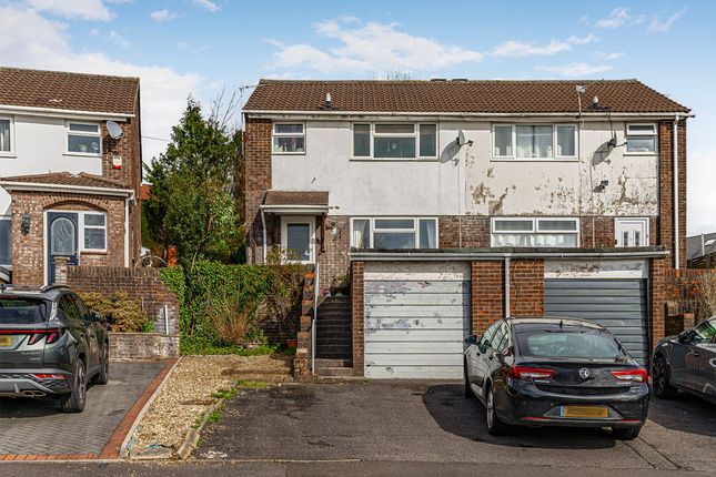 3 bed property, in Llanberis Close, £225,000