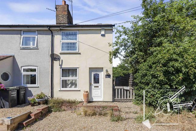 2 bed property, in Church Street, £240,000