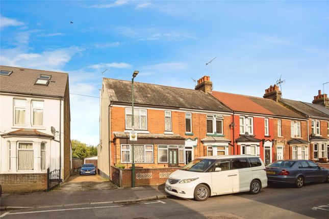 3 bed property, in Valley Road, £260,000