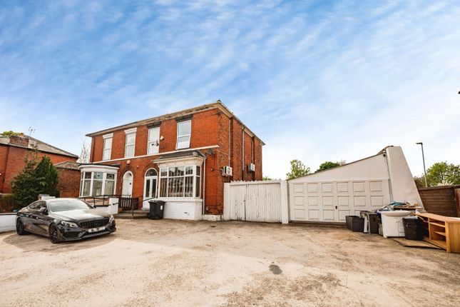 4 bed property, in Gravelly Hill North, £450,000