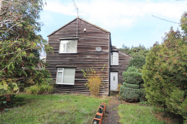 3 bed property, in Whiteheath Avenue, £575,000