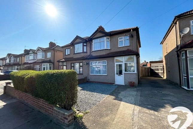 3 bed property, in Wellington Avenue, £440,000