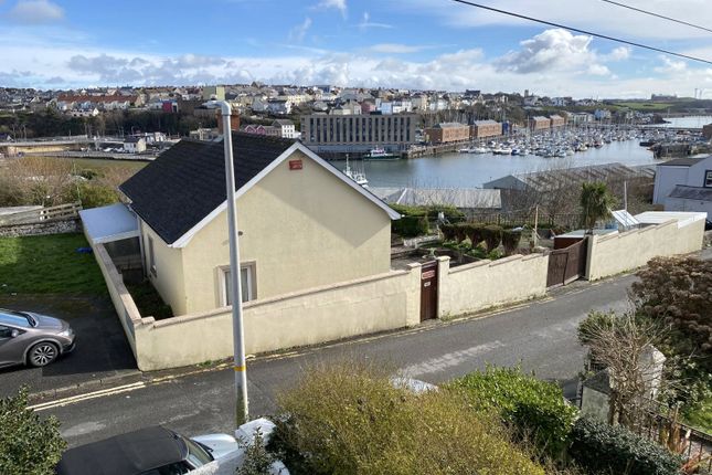 4 bed property, in Rekoons, £249,999