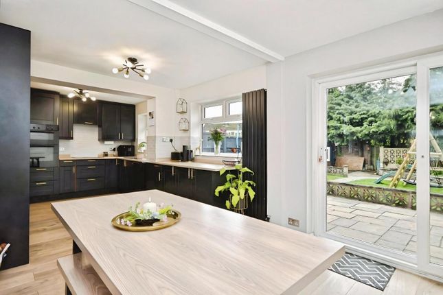 3 bed property, in Battson Road, £375,000