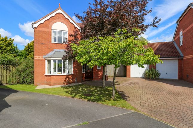 4 bed property, in Drake Gardens, £300,000