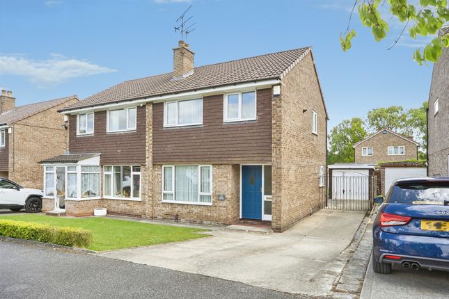 3 bed property, in Birkdale Drive, £350,000