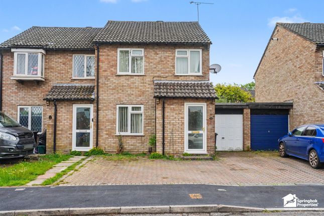 3 bed property, in York Close, £345,000