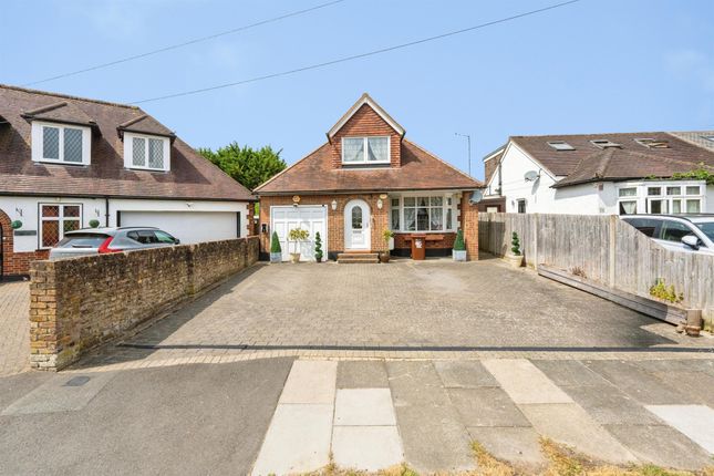 3 bed property, in Sylvia Avenue, £700,000